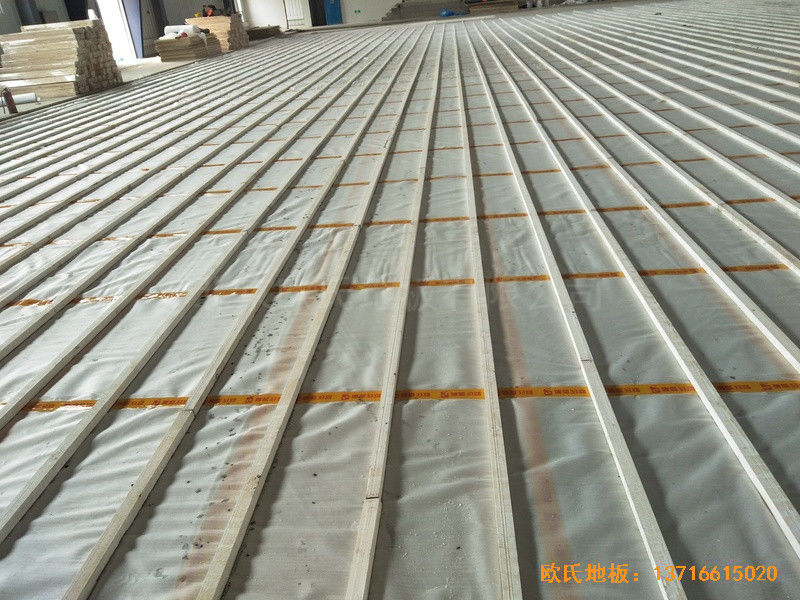 江蘇新能源科技公司籃球館運動地板鋪設(shè)案例1