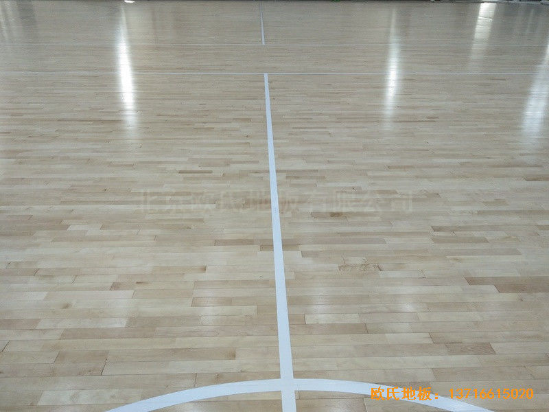 江蘇新能源科技公司籃球館運動地板鋪設(shè)案例2