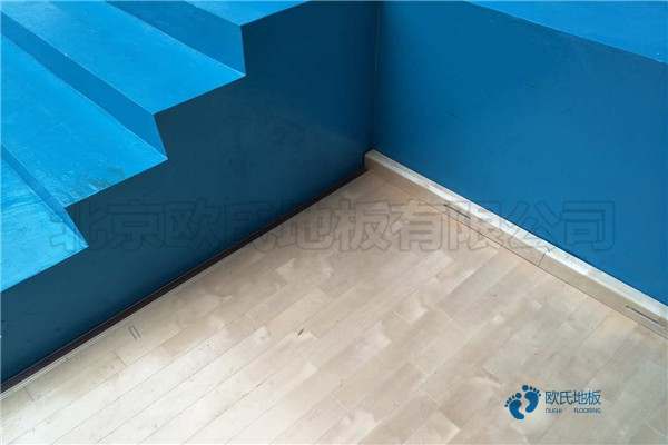 運(yùn)動(dòng)木地板標(biāo)準(zhǔn)施工流程和廠家的選擇