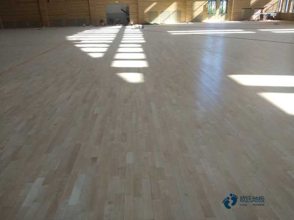 國標(biāo)運(yùn)動(dòng)籃球木地板報(bào)價(jià)單