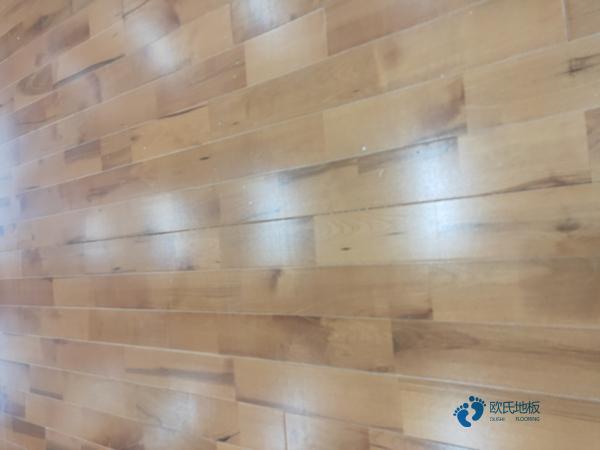 國標(biāo)運動籃球木地板價格